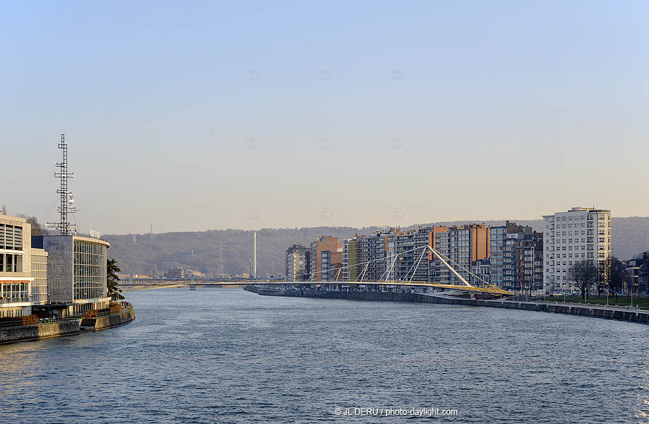 Liège - passerelle sur la Meuse